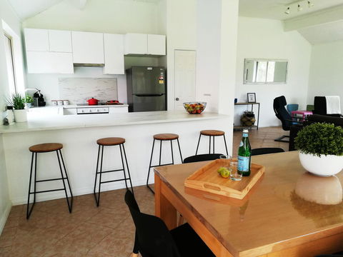 Stableford Cottage Holiday Home Dunsborough - Accommodation Gladstone 0