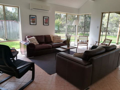 Stableford Cottage Holiday Home Dunsborough - Accommodation Gladstone 25
