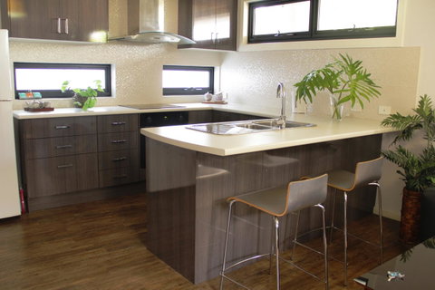 Como Retreat - Two Bedroom Villa - Accommodation Gladstone 1