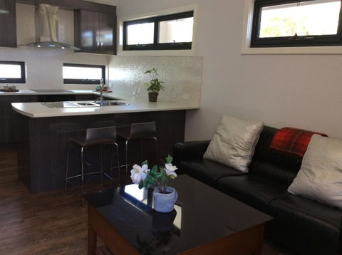 Como Retreat - Two Bedroom Villa - Accommodation Gladstone 16