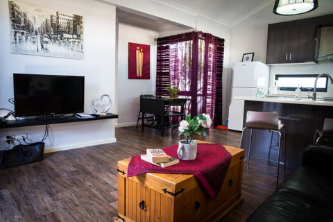 Como Retreat - Two Bedroom Villa - Accommodation Gladstone 22