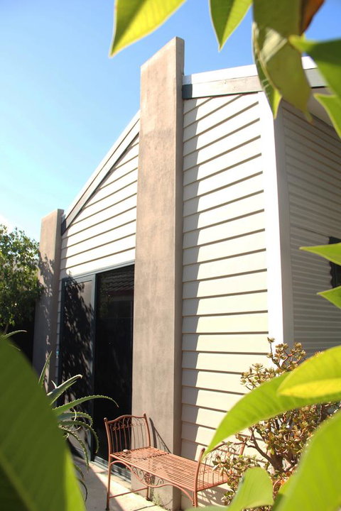 Como Retreat - Two Bedroom Villa - Accommodation Gladstone 2