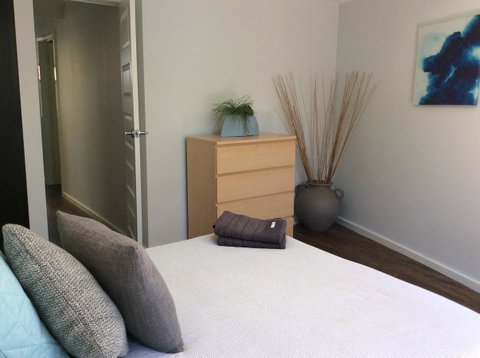 Como Retreat - Two Bedroom Villa - Accommodation Gladstone 8
