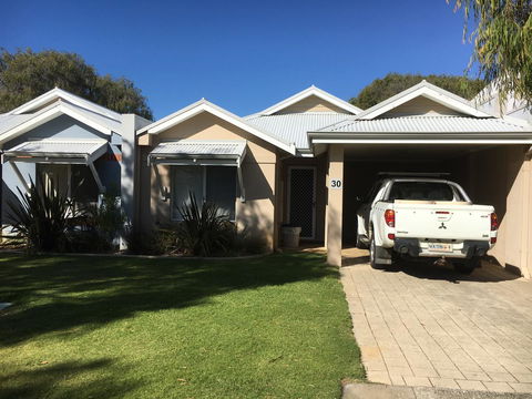 Geographe Bay Apartment - Accommodation Gladstone 11