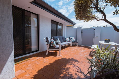 Mindarie Retreat - Accommodation Gladstone 10