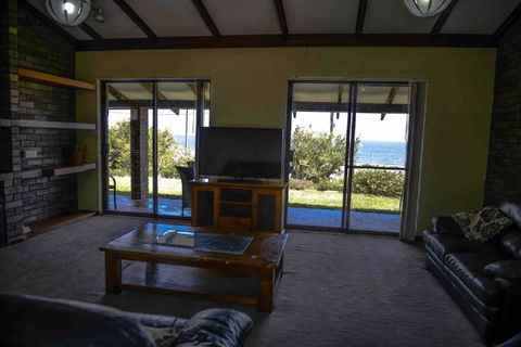 Geraldton Holliday Villas - Accommodation Gladstone 10