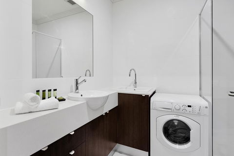 Attika Hotel - Accommodation Gladstone 13