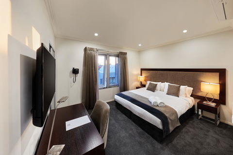 Attika Hotel - Accommodation Gladstone 17