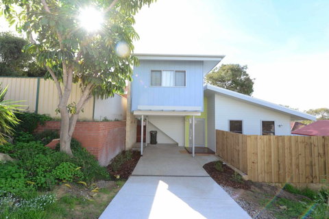 Sunny Blinco Street House - Accommodation Gladstone 13