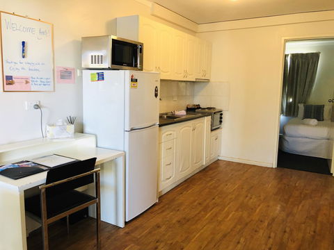 West Beach Lagoon 107 - Great Value - Accommodation Gladstone 10