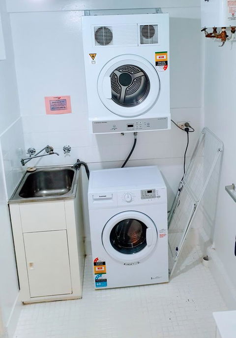 West Beach Lagoon 107 - Great Value - Accommodation Gladstone 8