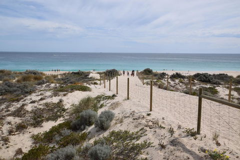 West Beach Lagoon 107 - Great Value - Accommodation Gladstone 18