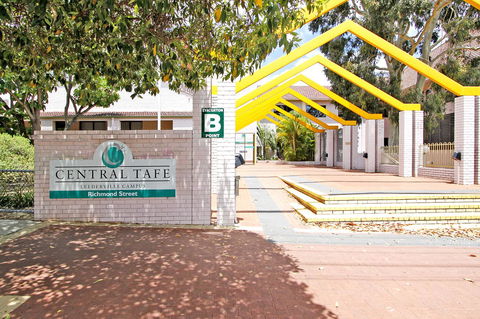 Leederville Townhouse - Accommodation Gladstone 18