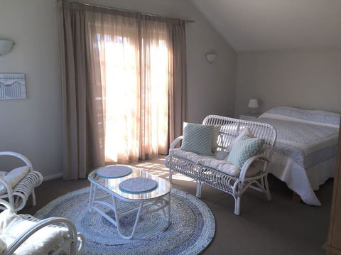 Fremantle Local Beach Studio - Accommodation Gladstone 25