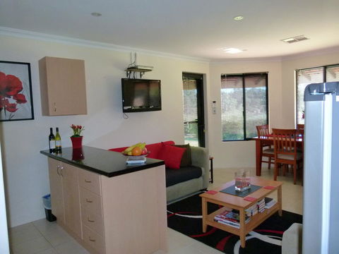 Seatrees Accommodation - Accommodation Gladstone 15