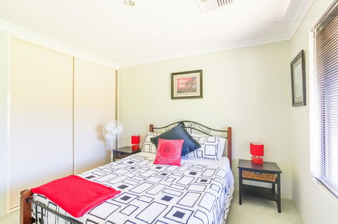 Seatrees Accommodation - Accommodation Gladstone 27
