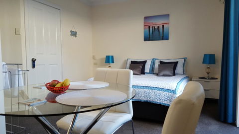Palm Beach Bed & Breakfast - Accommodation Gladstone 10
