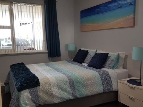 Palm Beach Bed & Breakfast - Accommodation Gladstone 4