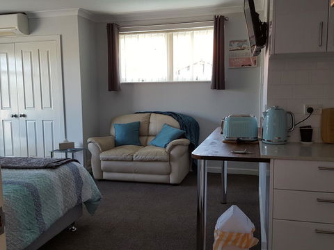 Palm Beach Bed & Breakfast - Accommodation Gladstone 13