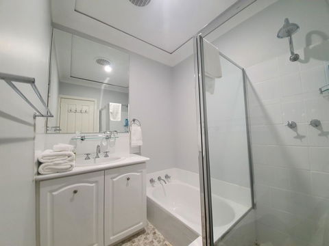Palm Beach Bed & Breakfast - Accommodation Gladstone 28