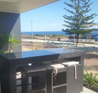 Mandurah beach front apartment - Accommodation Gladstone
