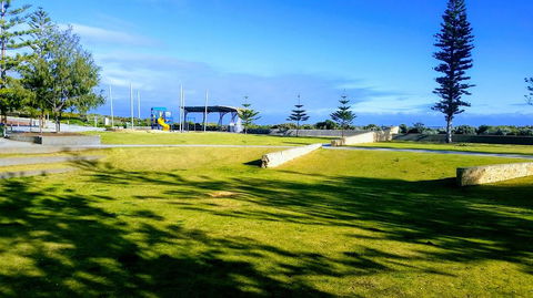 Mandurah Beach Front Apartment - Accommodation Gladstone 9