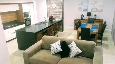 Mandurah Beach Front Apartment - Accommodation Gladstone 17