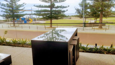 Mandurah Beach Front Apartment - Accommodation Gladstone 14