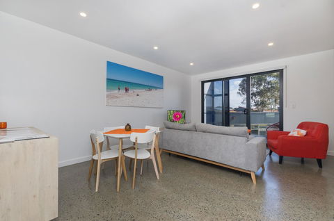 Sunset Place Apartments - Accommodation Gladstone 22