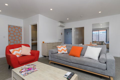 Sunset Place Apartments - Accommodation Gladstone 2
