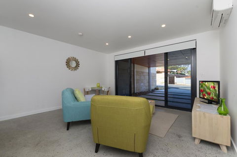 Sunset Place Apartments - Accommodation Gladstone 27