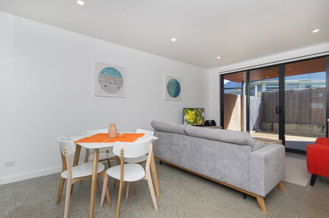 Sunset Place Apartments - Accommodation Gladstone 9
