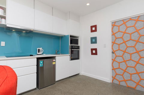 Sunset Place Apartments - Accommodation Gladstone 6