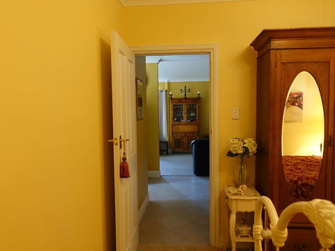 The Blacksmiths Cottage - Accommodation Gladstone 25