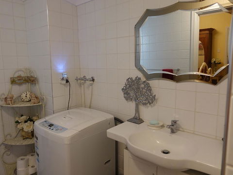 The Blacksmiths Cottage - Accommodation Gladstone 29