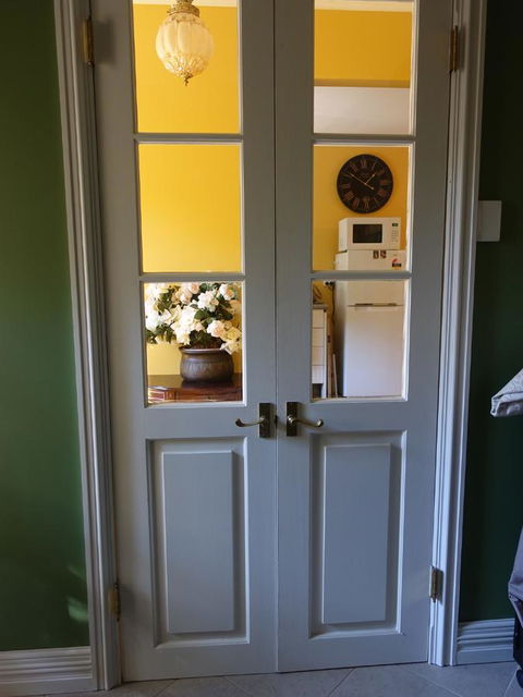 The Blacksmiths Cottage - Accommodation Gladstone 18