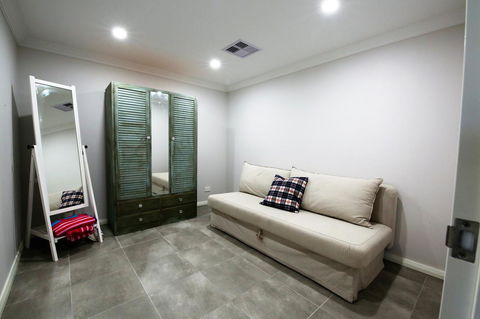 Studio Style Mindarie Marina - Accommodation Gladstone 7
