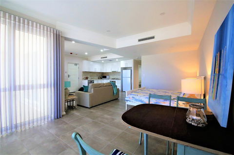 Studio Style Mindarie Marina - Accommodation Gladstone 5