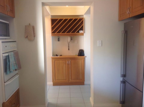 Waterside Canal Dreams - Accommodation Gladstone 11