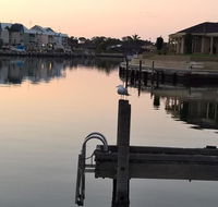 Waterside Canal Dreams - Accommodation Gladstone