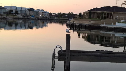 Waterside Canal Dreams - Accommodation Gladstone 0
