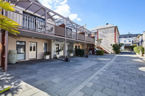 Fremantle Townhouse Unit 6 - Accommodation Gladstone 13