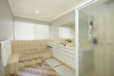 Marcus Villa Booragoon - Accommodation Gladstone 10