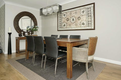 Marcus Villa Booragoon - Accommodation Gladstone 7