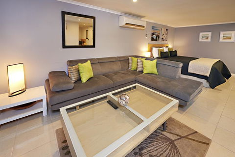 Albany Harbourside Apartments And Houses - Accommodation Gladstone 29