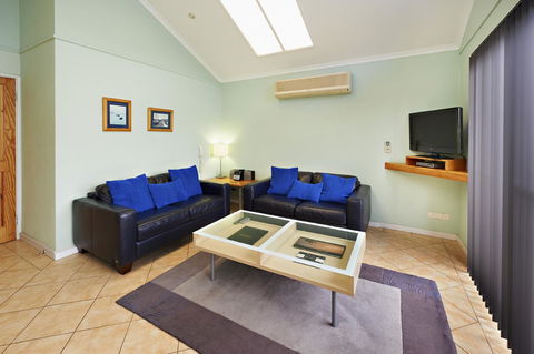 Albany Harbourside Apartments And Houses - Accommodation Gladstone 36