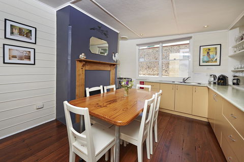 Albany Harbourside Apartments And Houses - Accommodation Gladstone 26