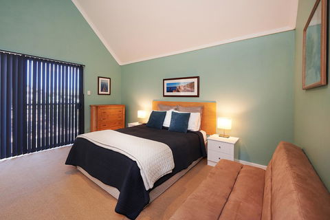 Albany Harbourside Apartments And Houses - Accommodation Gladstone 9