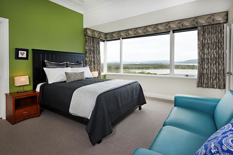Albany Harbourside Apartments And Houses - Accommodation Gladstone 23
