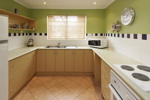 Albany Harbourside Apartments And Houses - Accommodation Gladstone 19